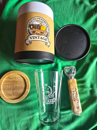 Born 1970 beer pint - 1970, glass